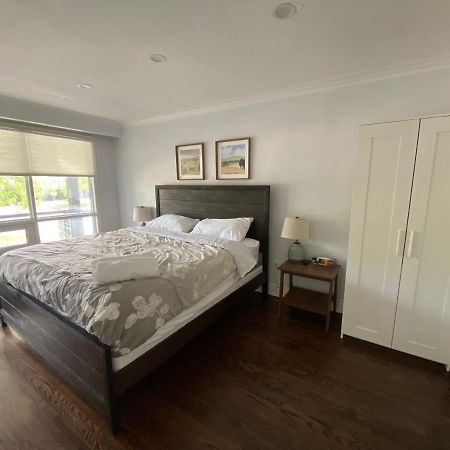 Yonge And Finch Subway !L Spacious & Bright Private Bedroom With Shared Amenties Toronto Exteriör bild